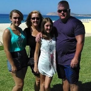 Meet your Posher, Veneisa